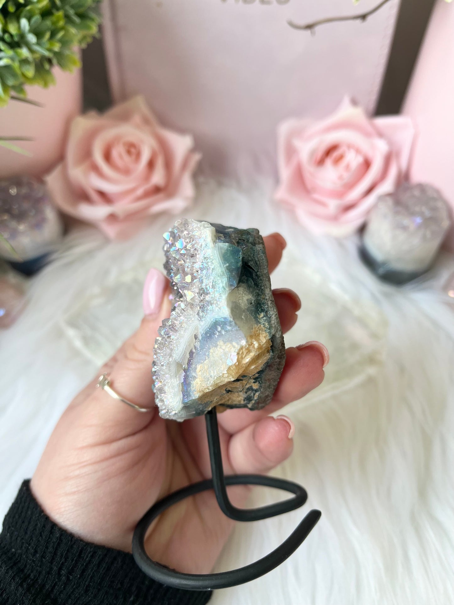Amethyst Aura Stand B