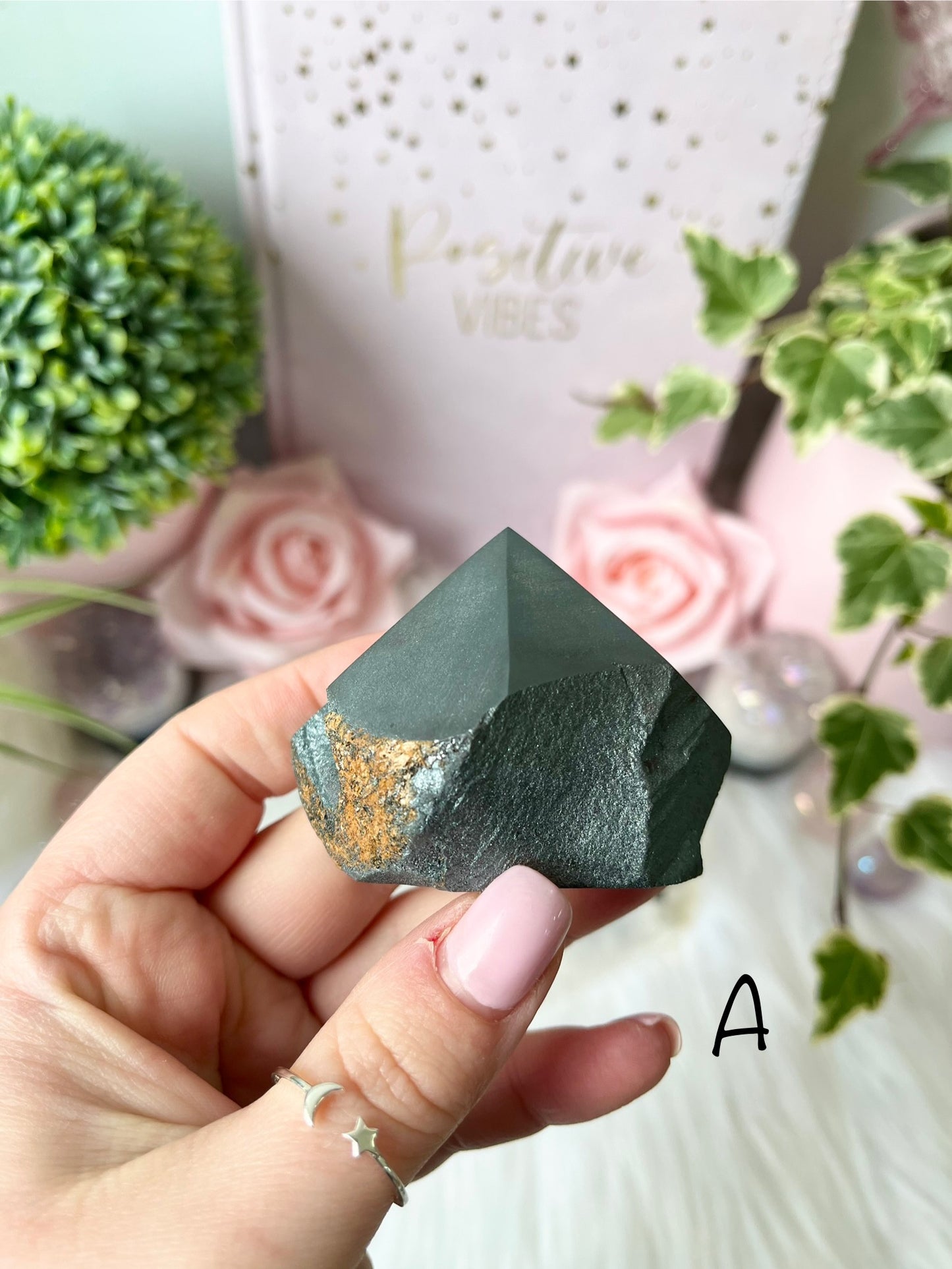 Hematite Cut Base Points