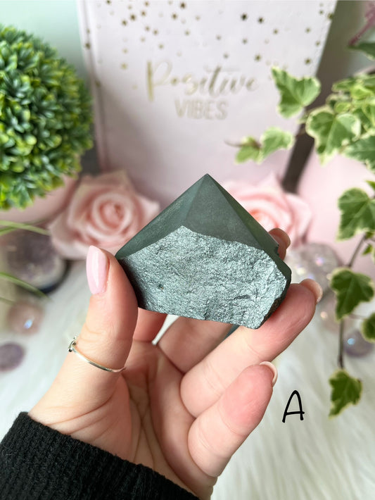Hematite Cut Base Points