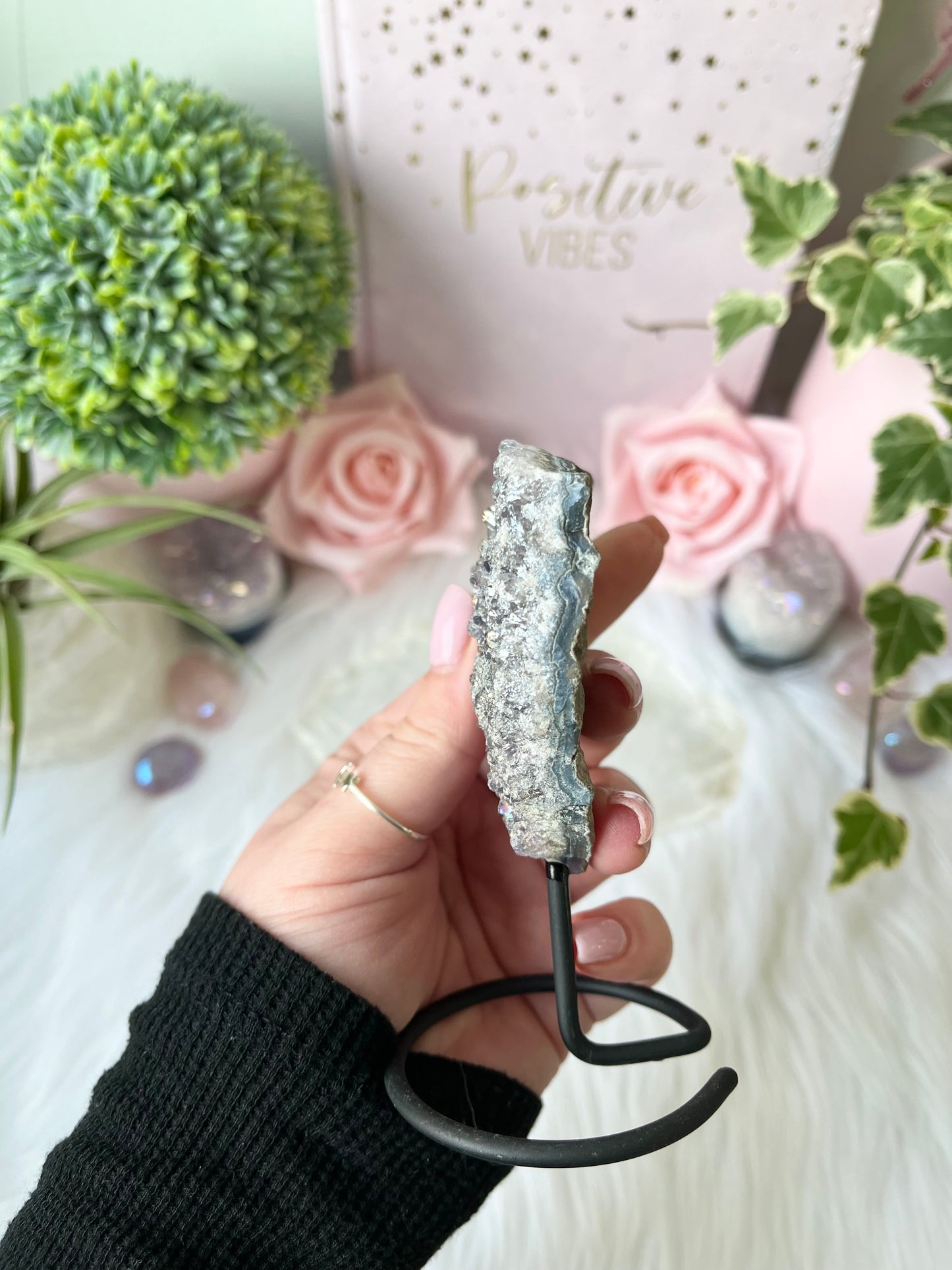 Amethyst Aura Stand A