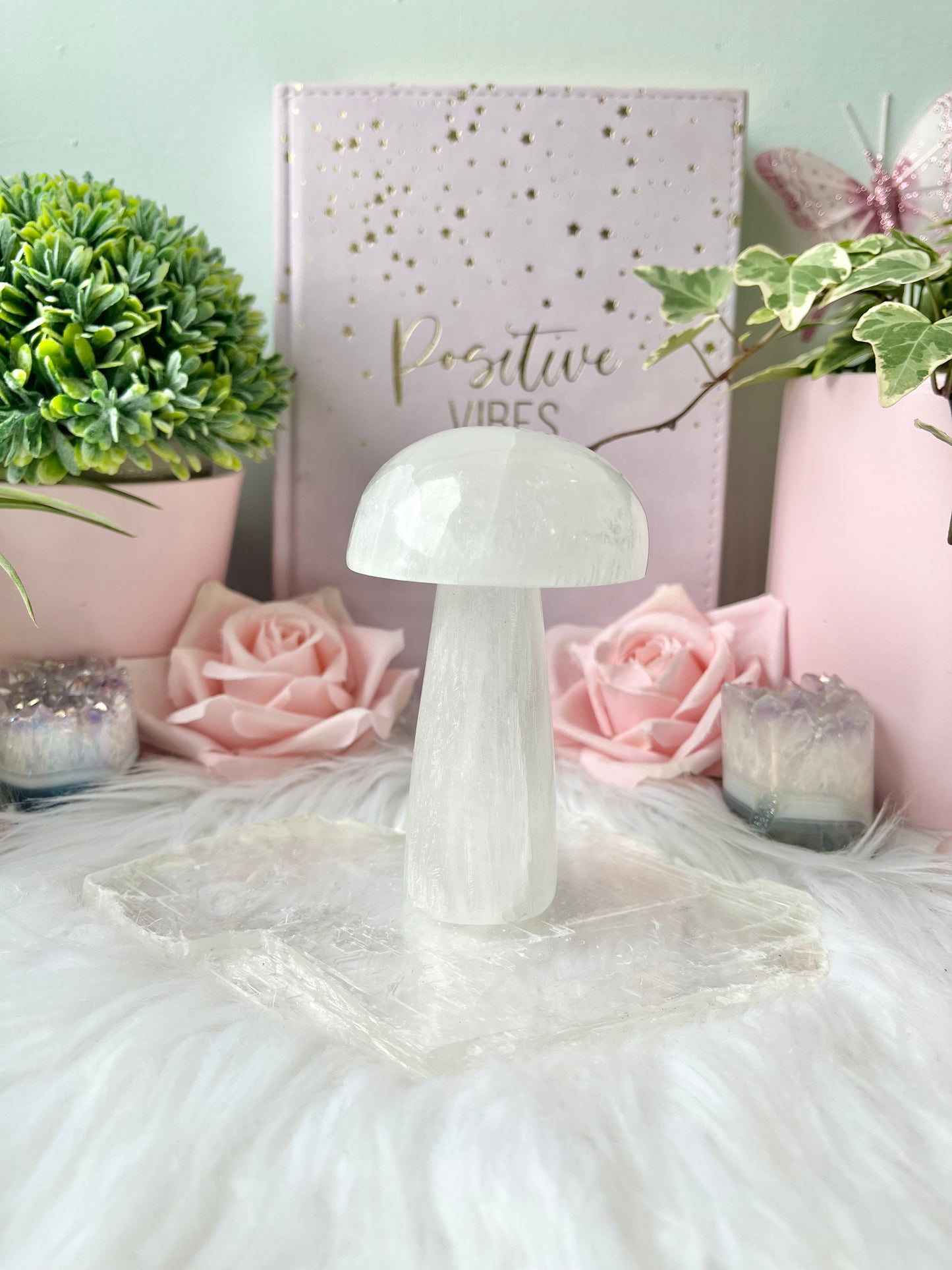 Large selenite mushroom carving