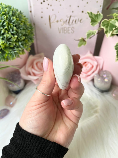 Howlite Heart